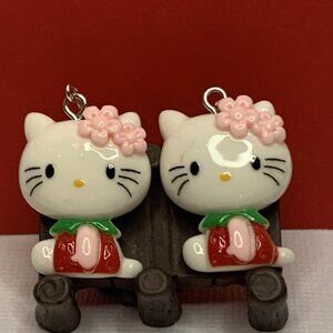 Hello Kitty Earring, Kitty Earring, Cat Earring, Sanrio Earring, Gift idea, Cat